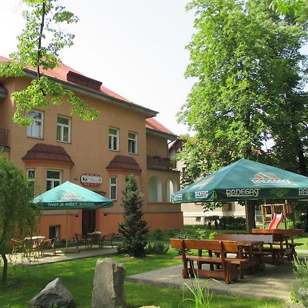 Penzion - U Stare Pekarny Hotel Bohumin Bagian luar foto