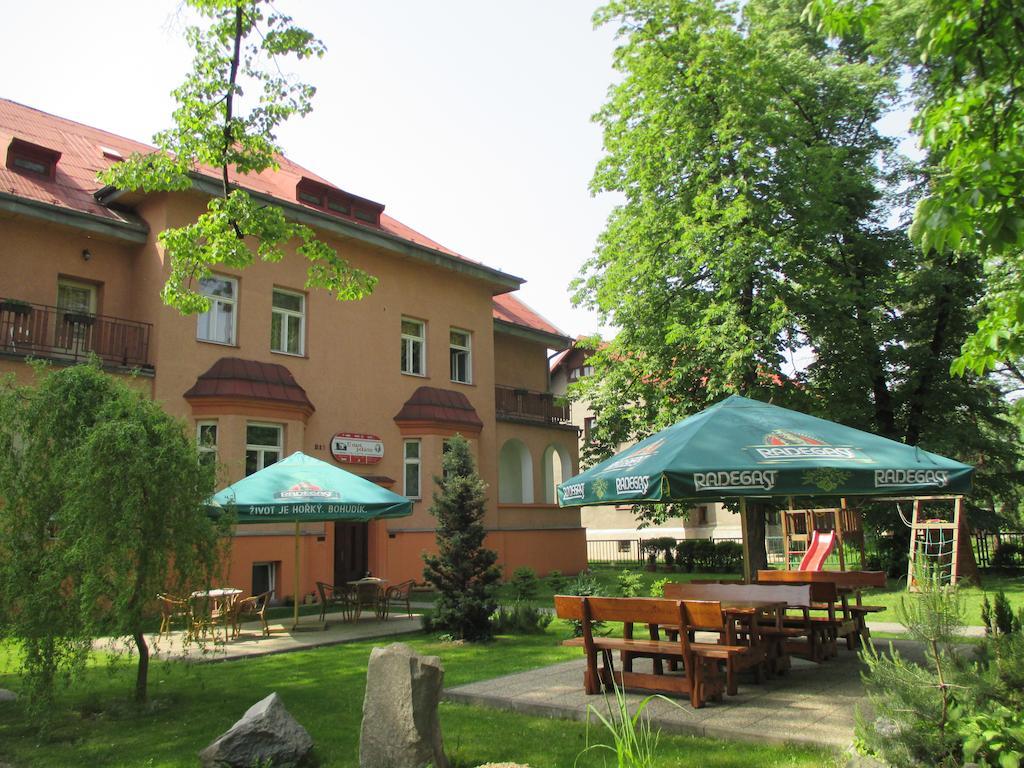 Penzion - U Stare Pekarny Hotel Bohumin Bagian luar foto