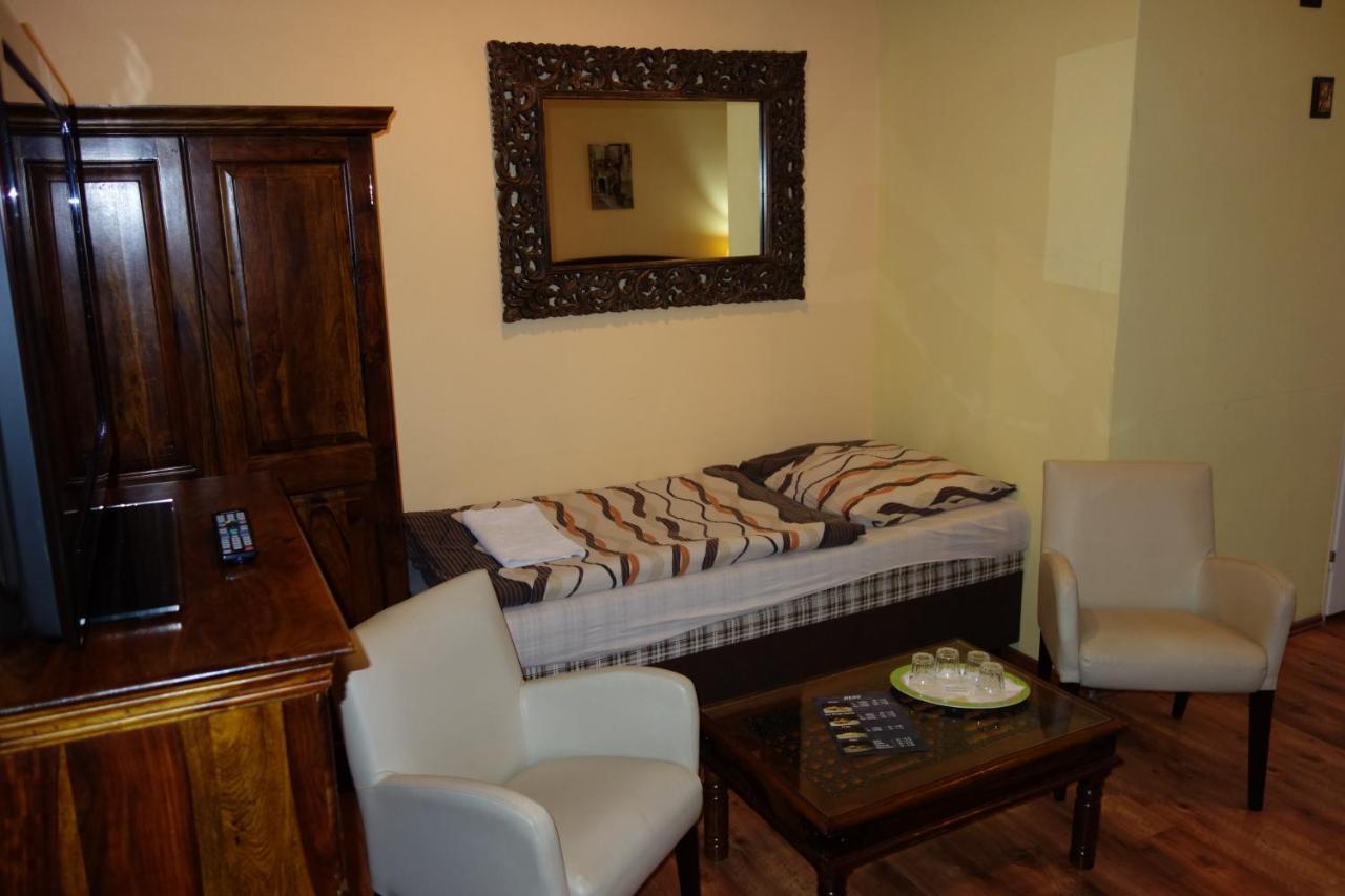 Penzion - U Stare Pekarny Hotel Bohumin Bagian luar foto